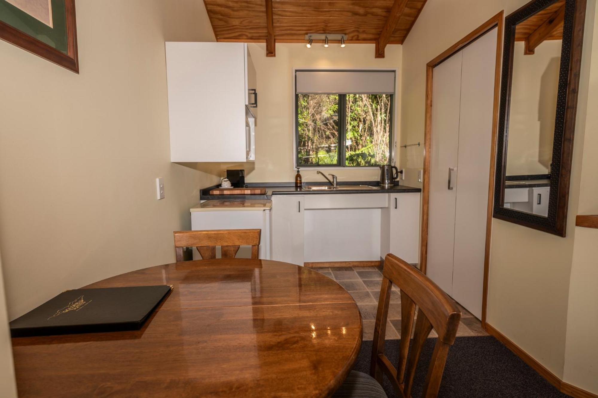 גריימאות' Goldfield Suites חדר תמונה